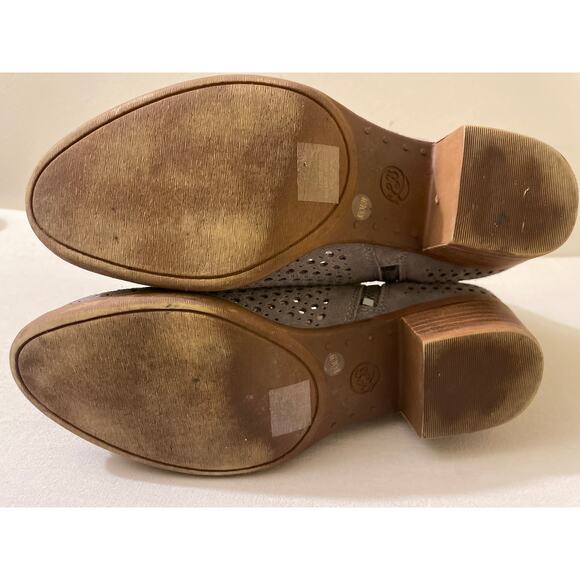 Lucky Brand Women's Size 8.5 Ankle Booties Grey Boots Suede‎ Leather Cut - Picture 7 of 7